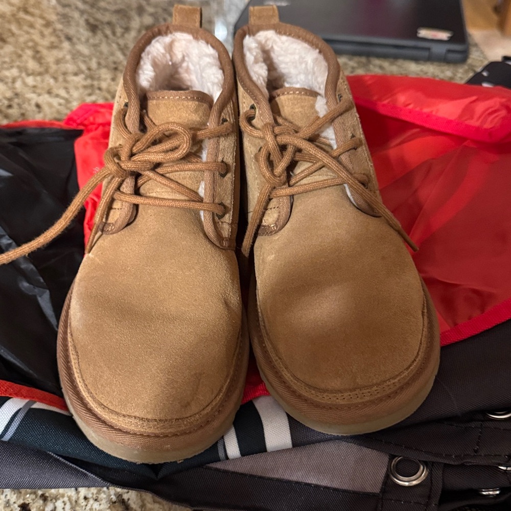 UGG Neumel Chukka Suede Lace Up Ankle Boots Chestnut Women’s 8 - Picture 4 of 7